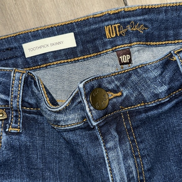 Size 10P Kut From Kloth High Toothpick Skinny Jeans. Super cute! - Picture 5 of 7